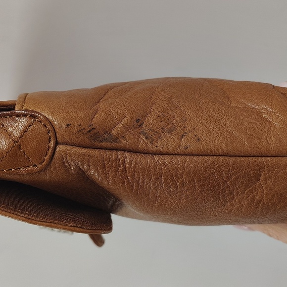 Fossil Vintage Light Brown Leather Crossbody Silver Hardware - Picture 6 of 13